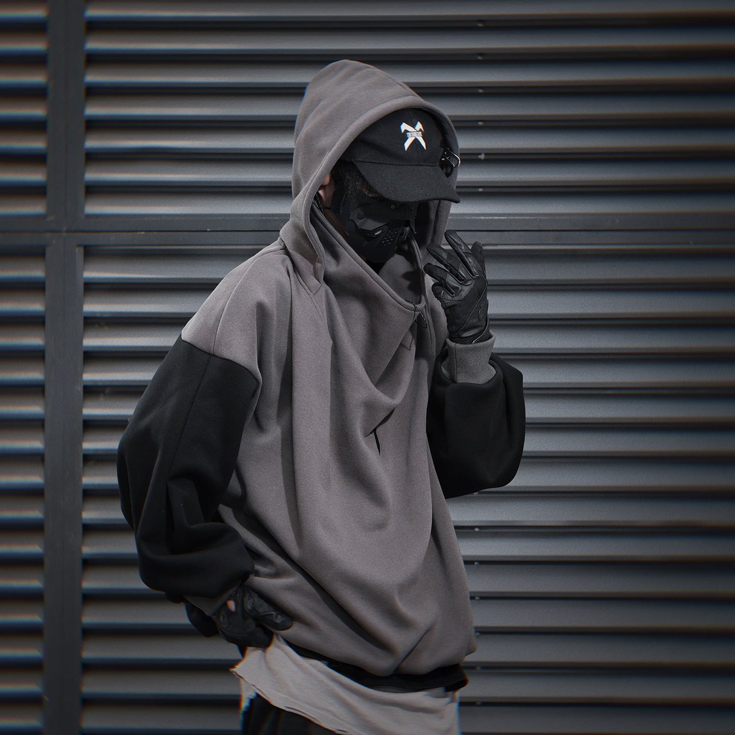 HiH51 Grey Urban Hoodie