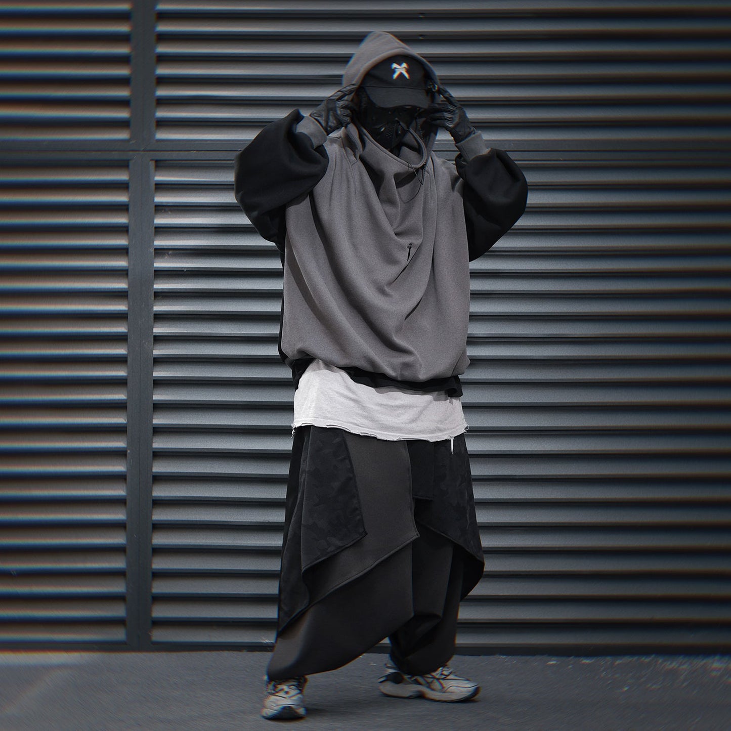 HiH51 Grey Urban Hoodie