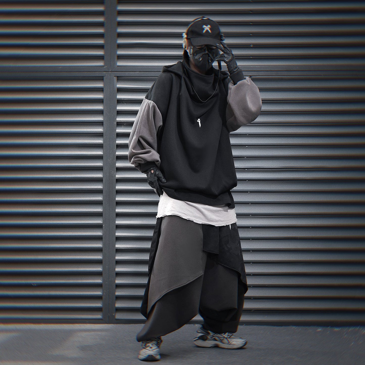 HiH51 Black Urban Hoodie