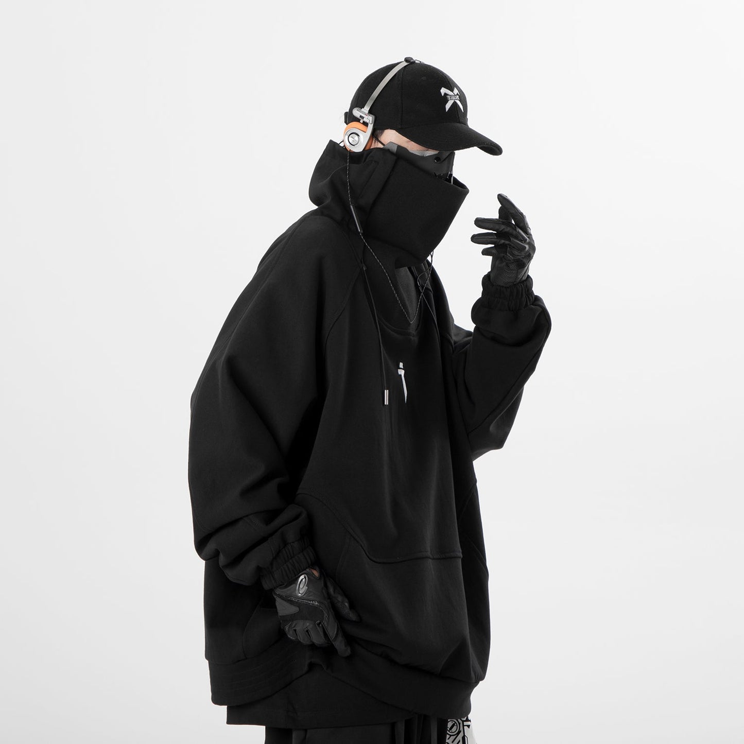 HiH49 Precision High Neck Black Sweater