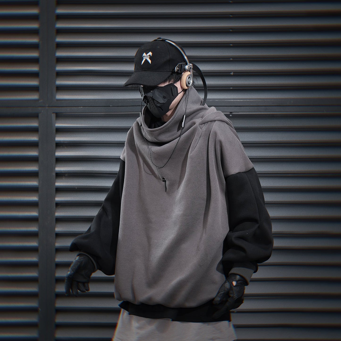 HiH51 Grey Urban Hoodie