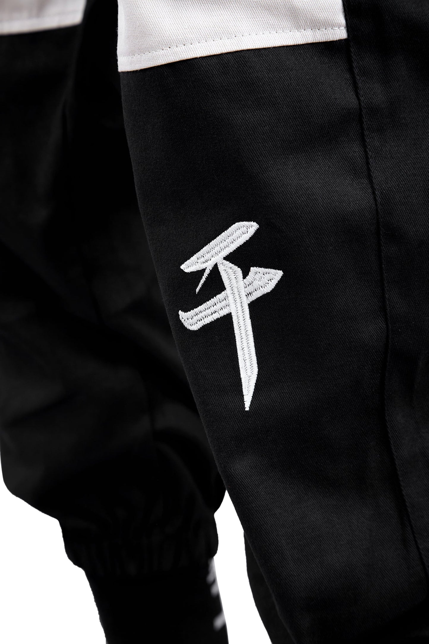 FY821 Japanese Cargo Joggers