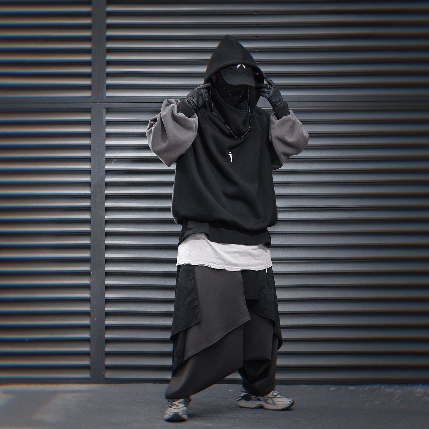 HiH51 Black Urban Hoodie