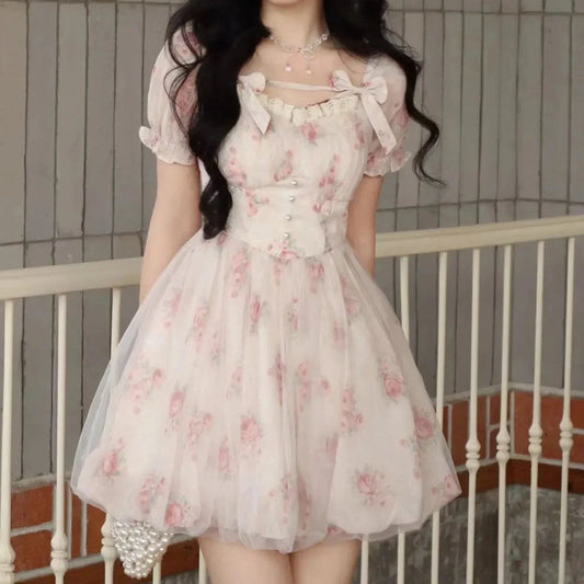 Robe courte fleurie d'été Coquette