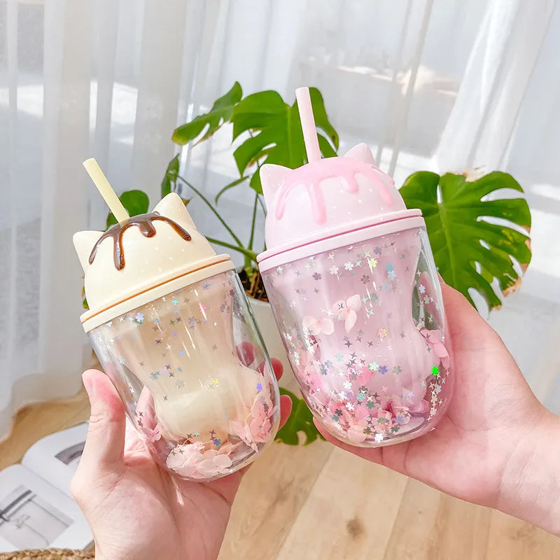 Botella de gatos de helado