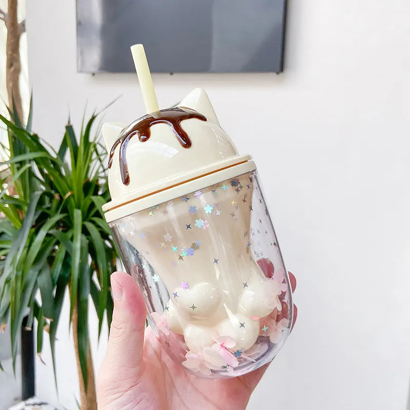 Botella de gatos de helado
