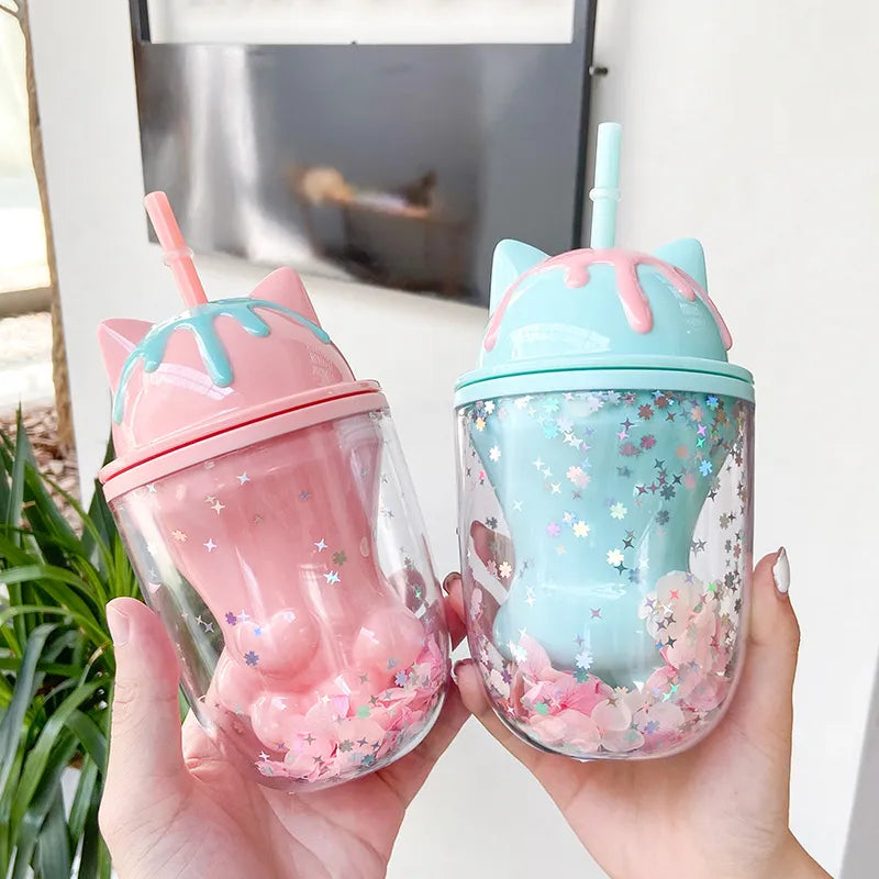 Botella de gatos de helado