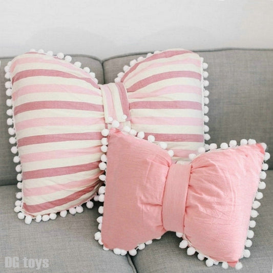 Coussins décoratifs en forme de nœud