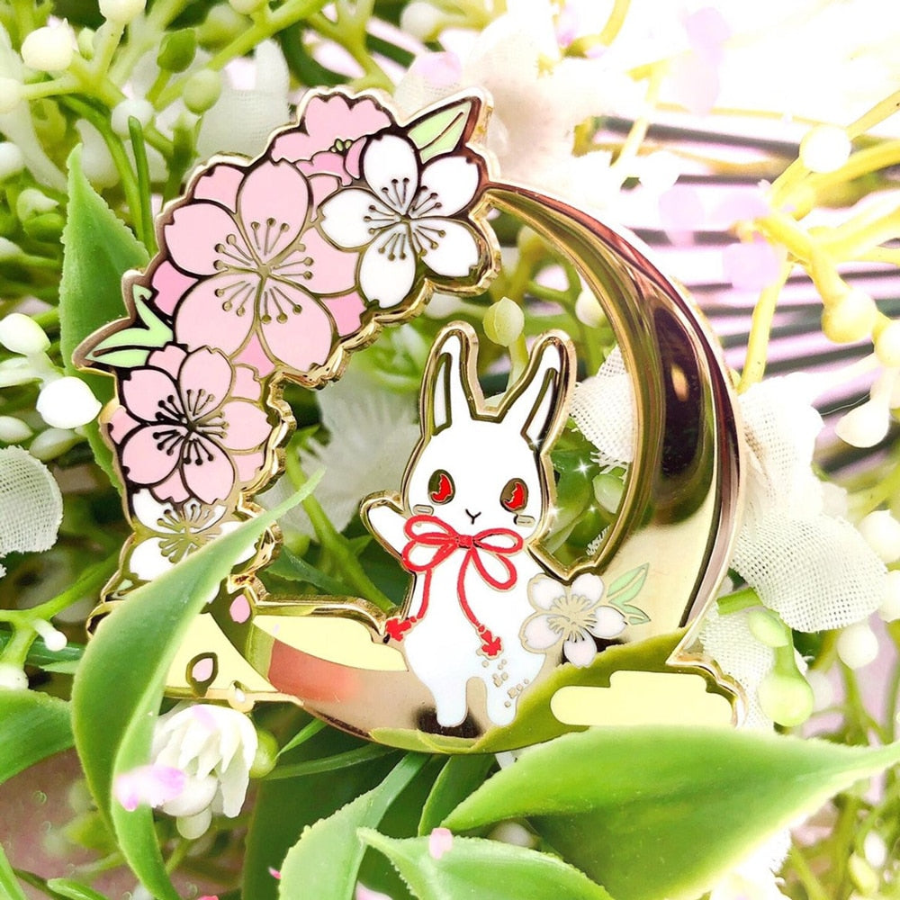 Broche en émail Sakura Bunny