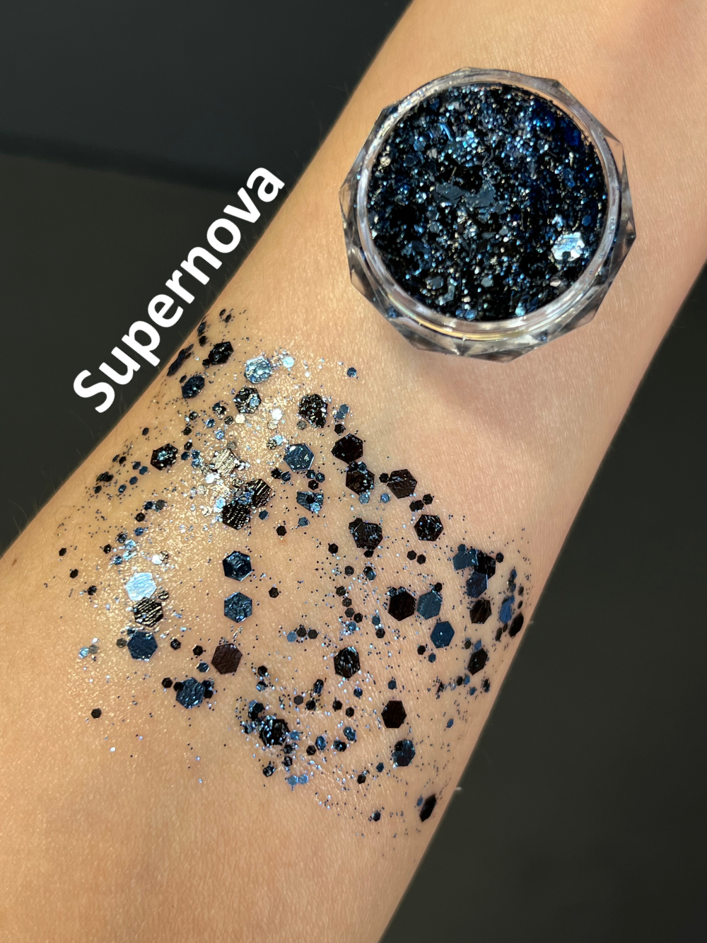 Larmes scintillantes en gel