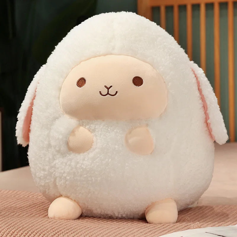 Lindo peluche de oveja esponjosa