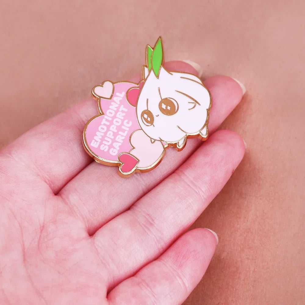 Broche émaillée à l'ail kawaii