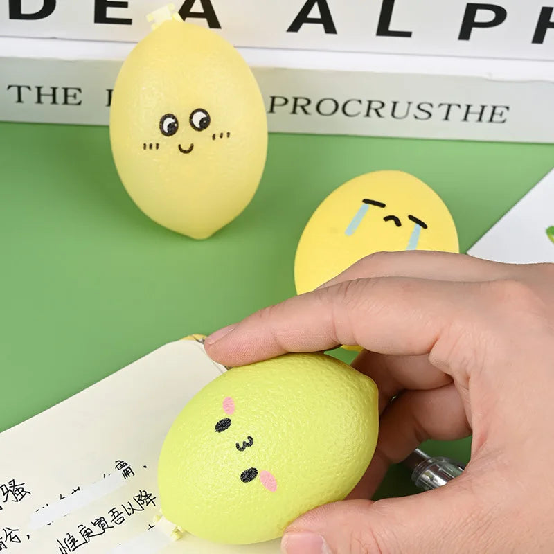 Adorable ruban correcteur citron