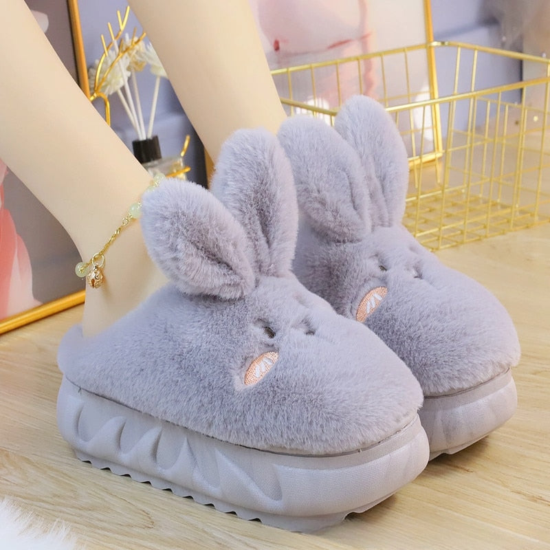 Toboggans à plateforme en forme de lapin en peluche