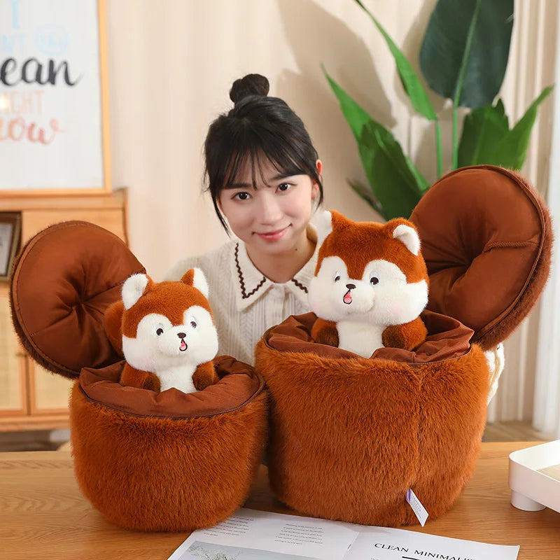 Peluches surprises écureuil gland