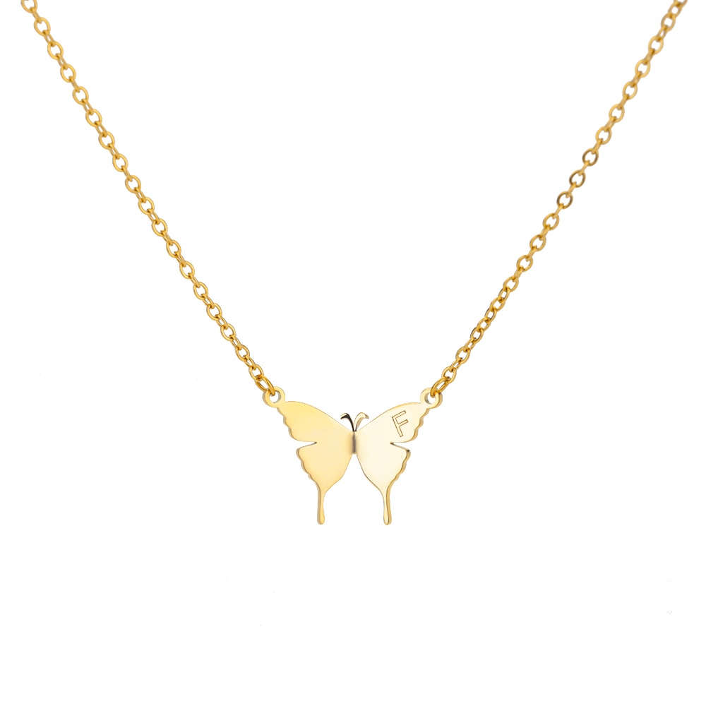Collier avec lettre initiale papillon