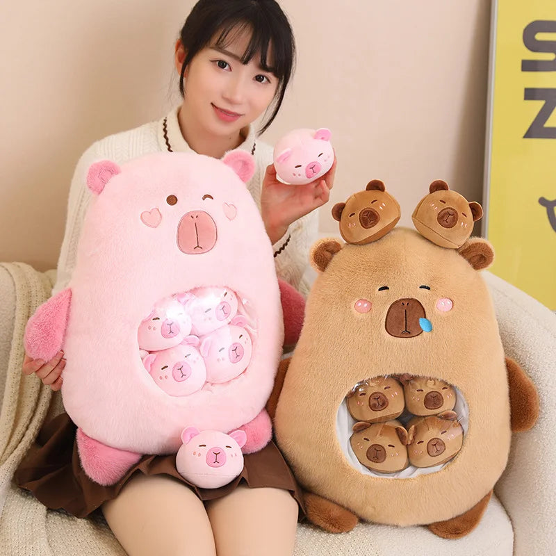 Peluches Capybara et Cochon