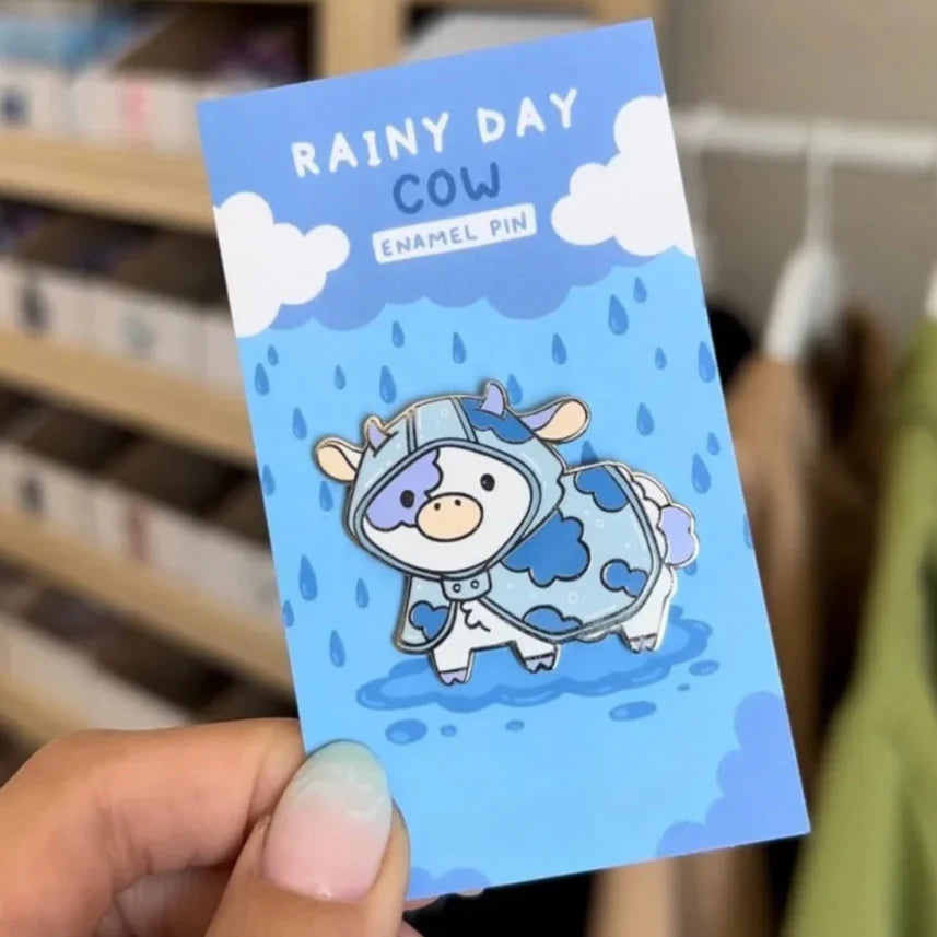 Pin's en émail Kawaii en forme de vache