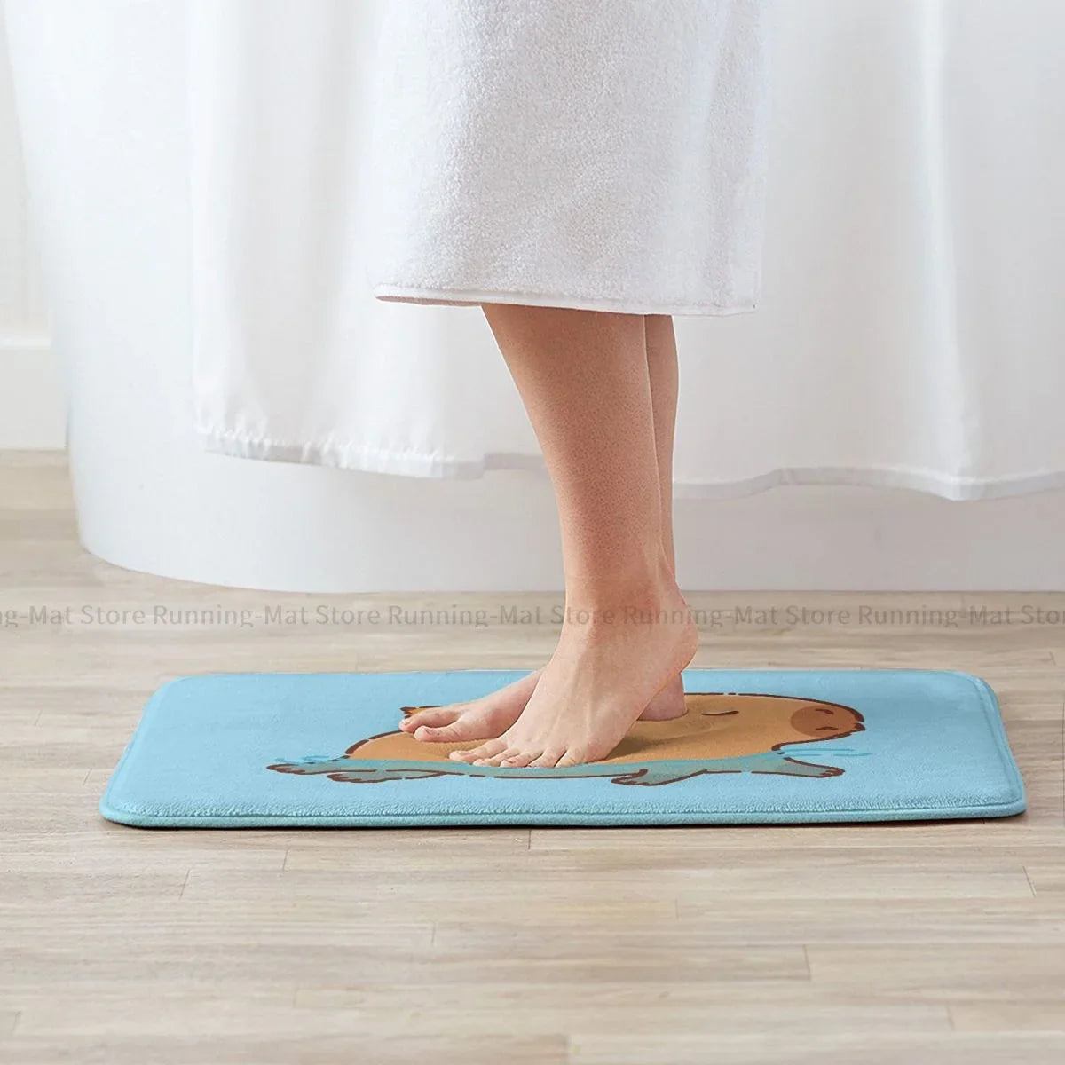 Alfombra de baño con diseño de carpincho nadador