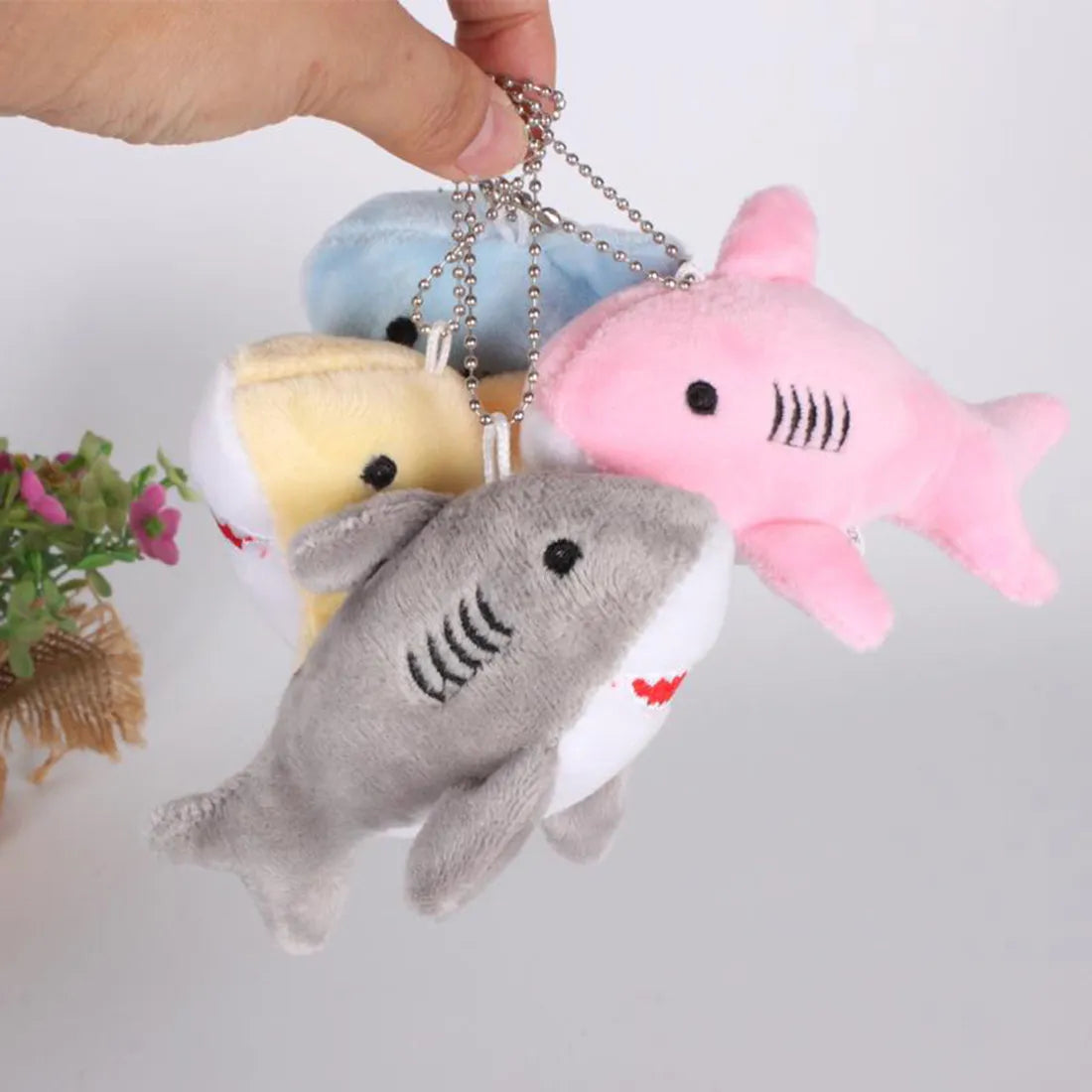 Porte-clés en peluche requin