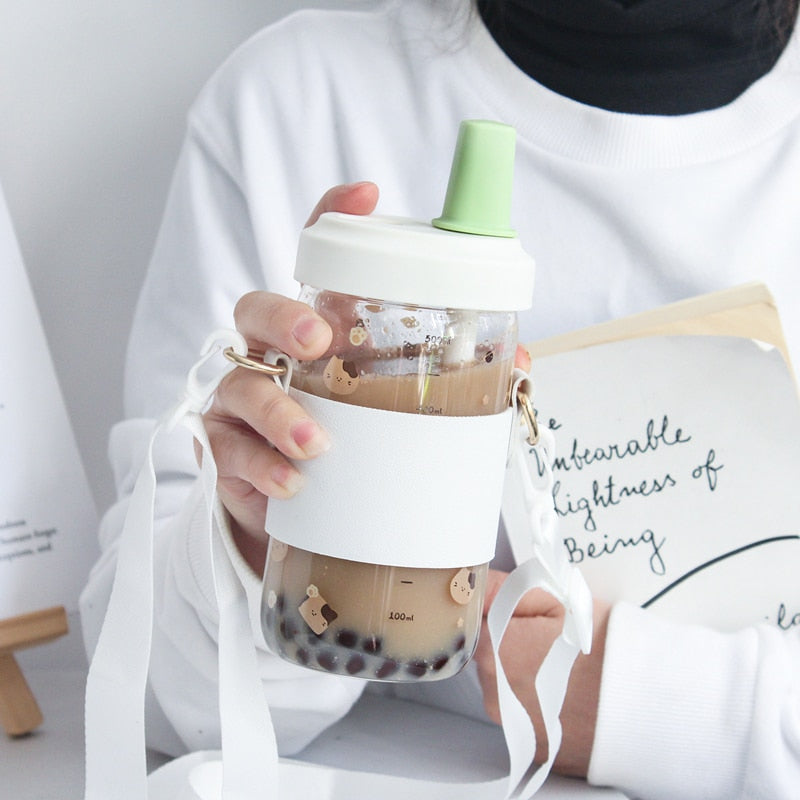 Bouteille en verre Cat Boba avec paille