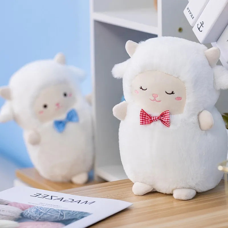 Peluches de oveja con pajarita