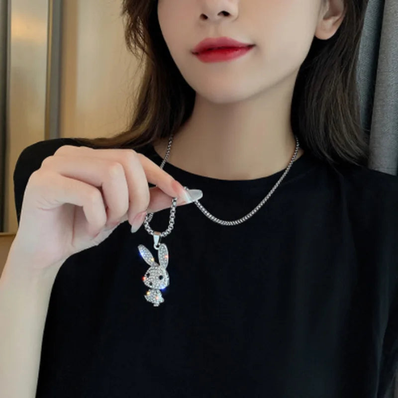 Collier pendentif lapin kawaii en strass