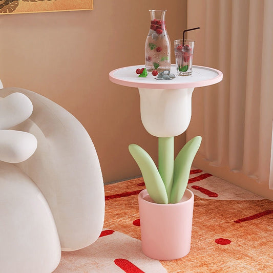 Table d'appoint en forme de tulipe