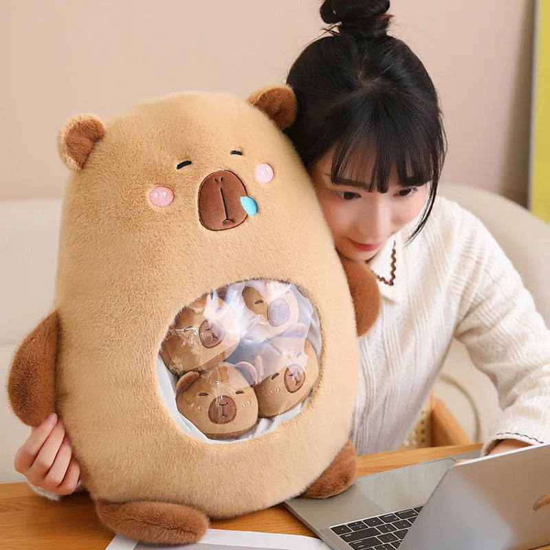 Peluches Capybara et Cochon