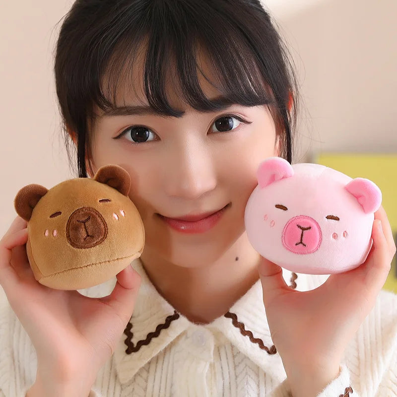 Peluches Capybara et Cochon