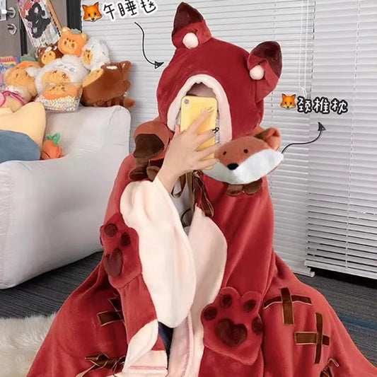 Capa con capucha de zorro