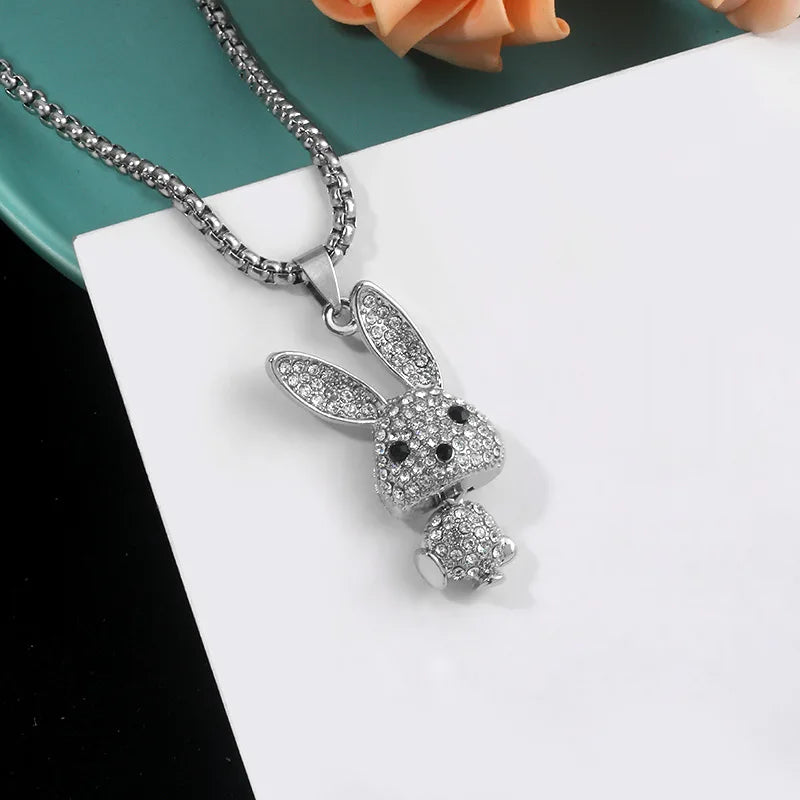 Collier pendentif lapin kawaii en strass