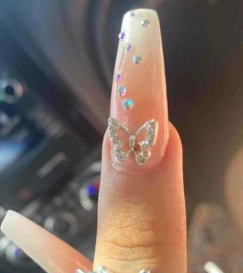 Charms pour ongles en forme de papillon