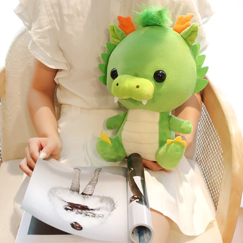 Adorable peluche dragon