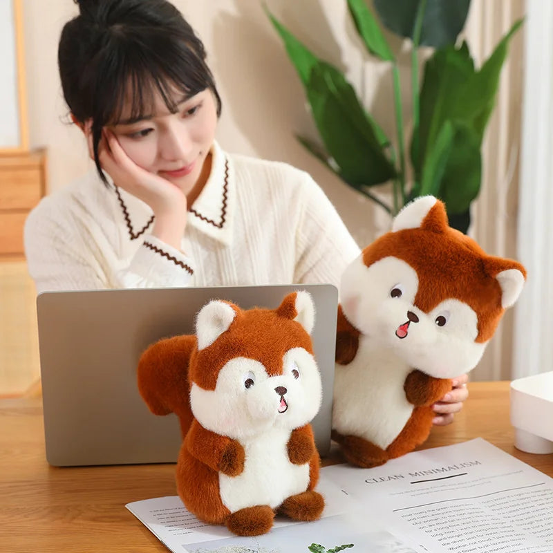 Peluches surprises écureuil gland