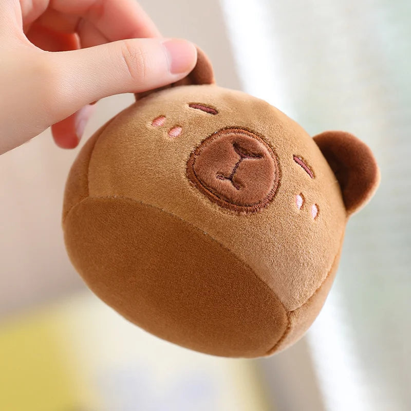 Peluches Capybara et Cochon