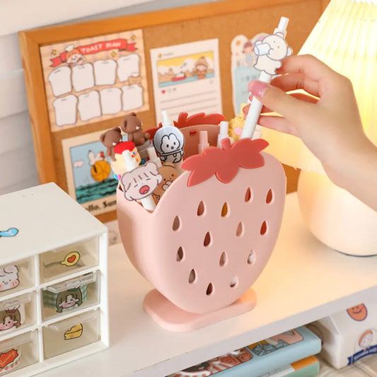 Pot à stylos fraise