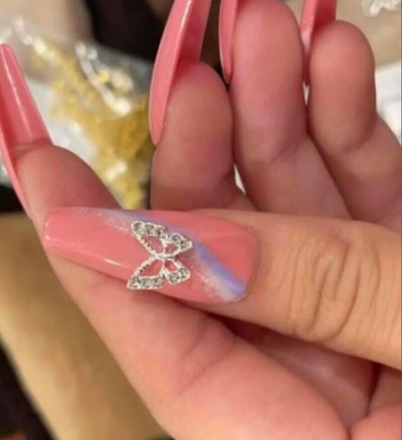Charms pour ongles en forme de papillon
