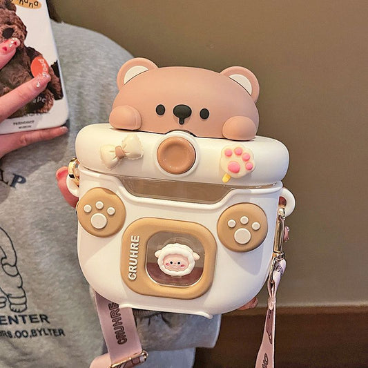 Linda botella de agua con forma de animal