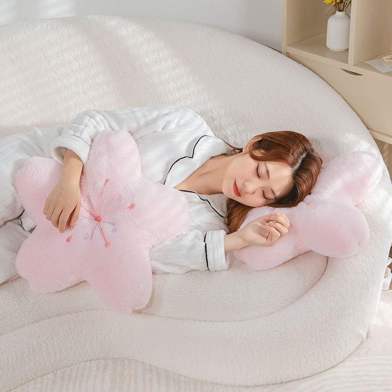 Oreiller en peluche en forme de fleur de cerisier