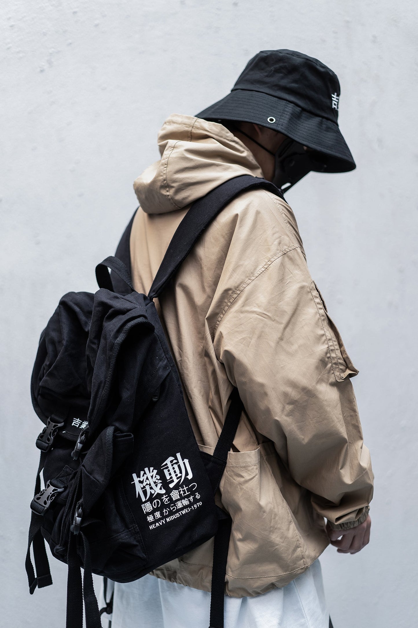 Hi2013 Khaki Industrial Windbreaker