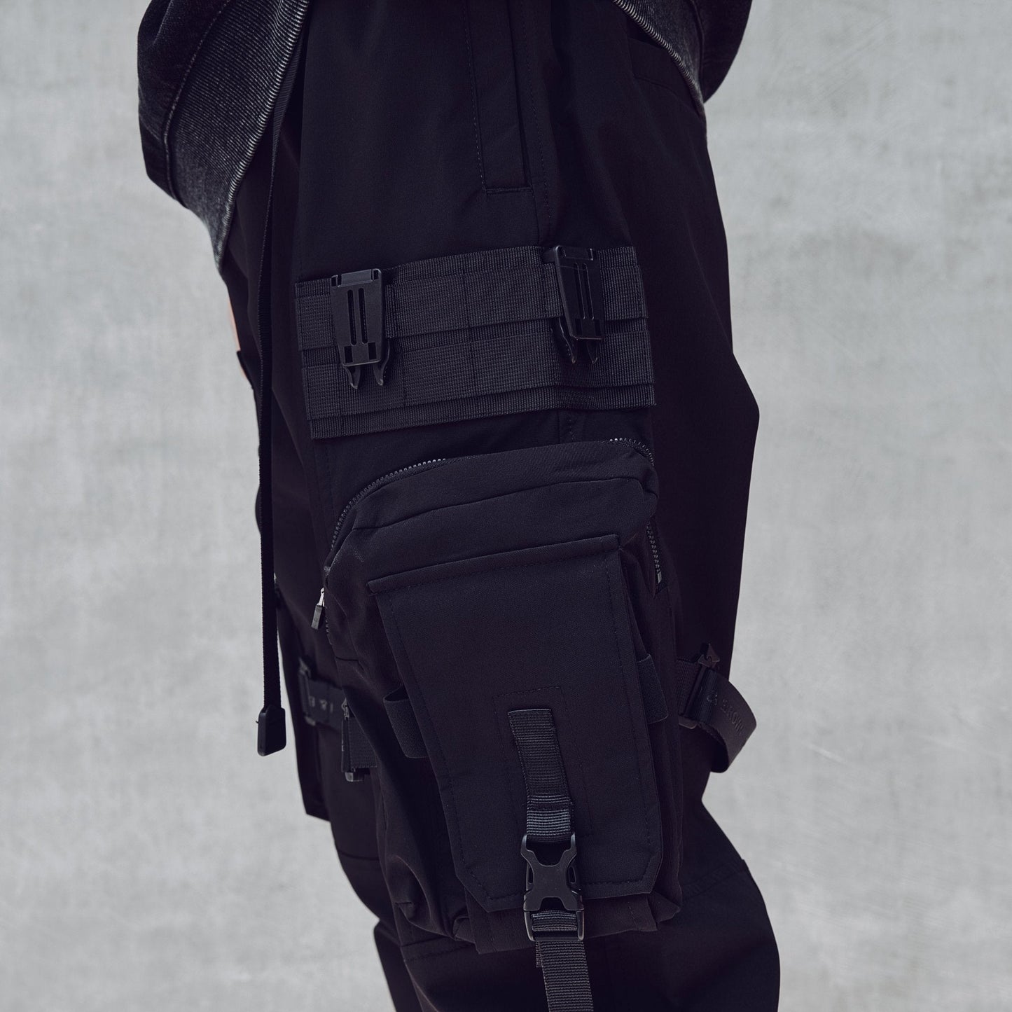 IBP440 Matte Black Paratrooper Joggers
