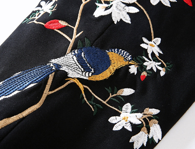 7046 Flowers Embroidery Joggers