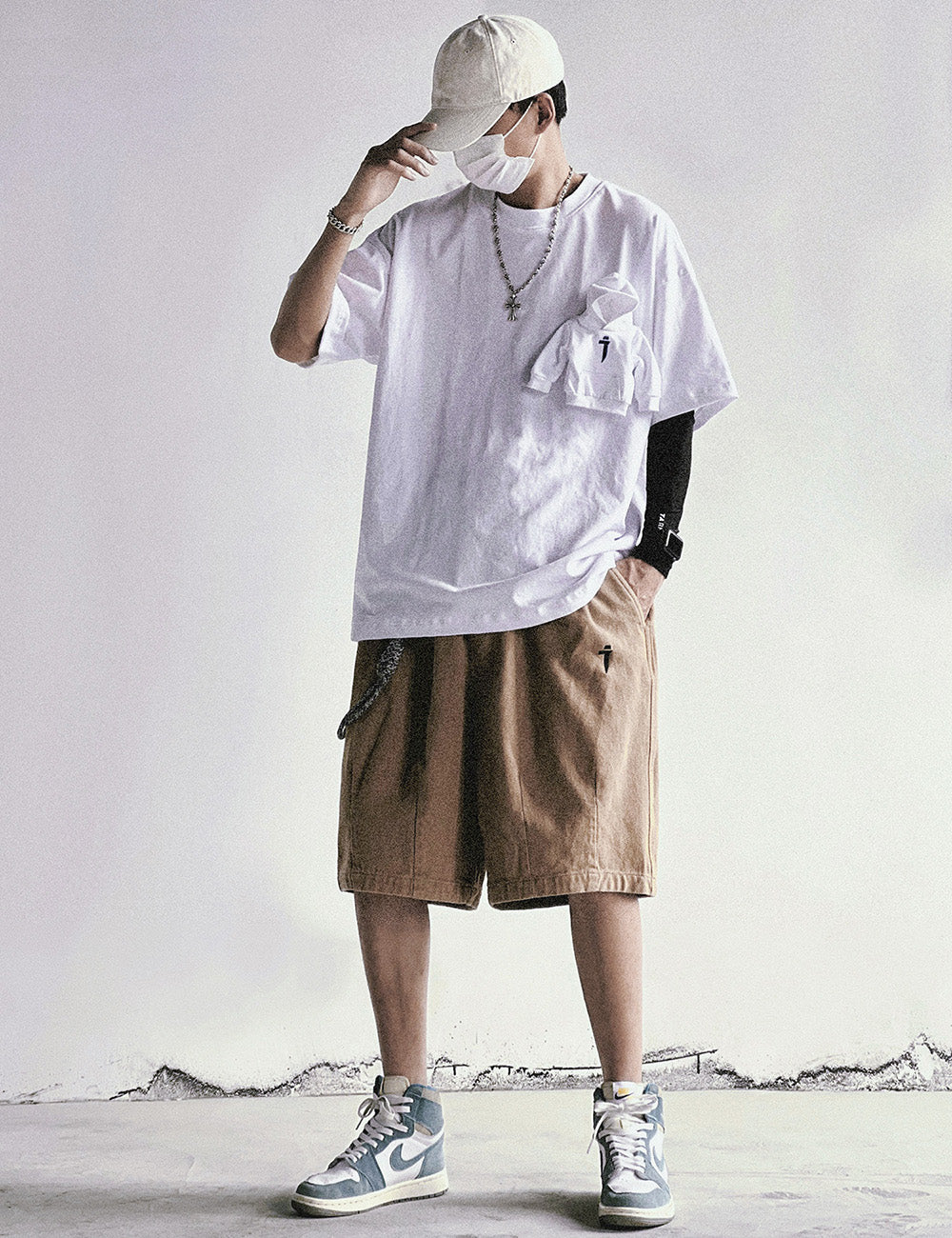 HiT32 Mini Hoodie Tee