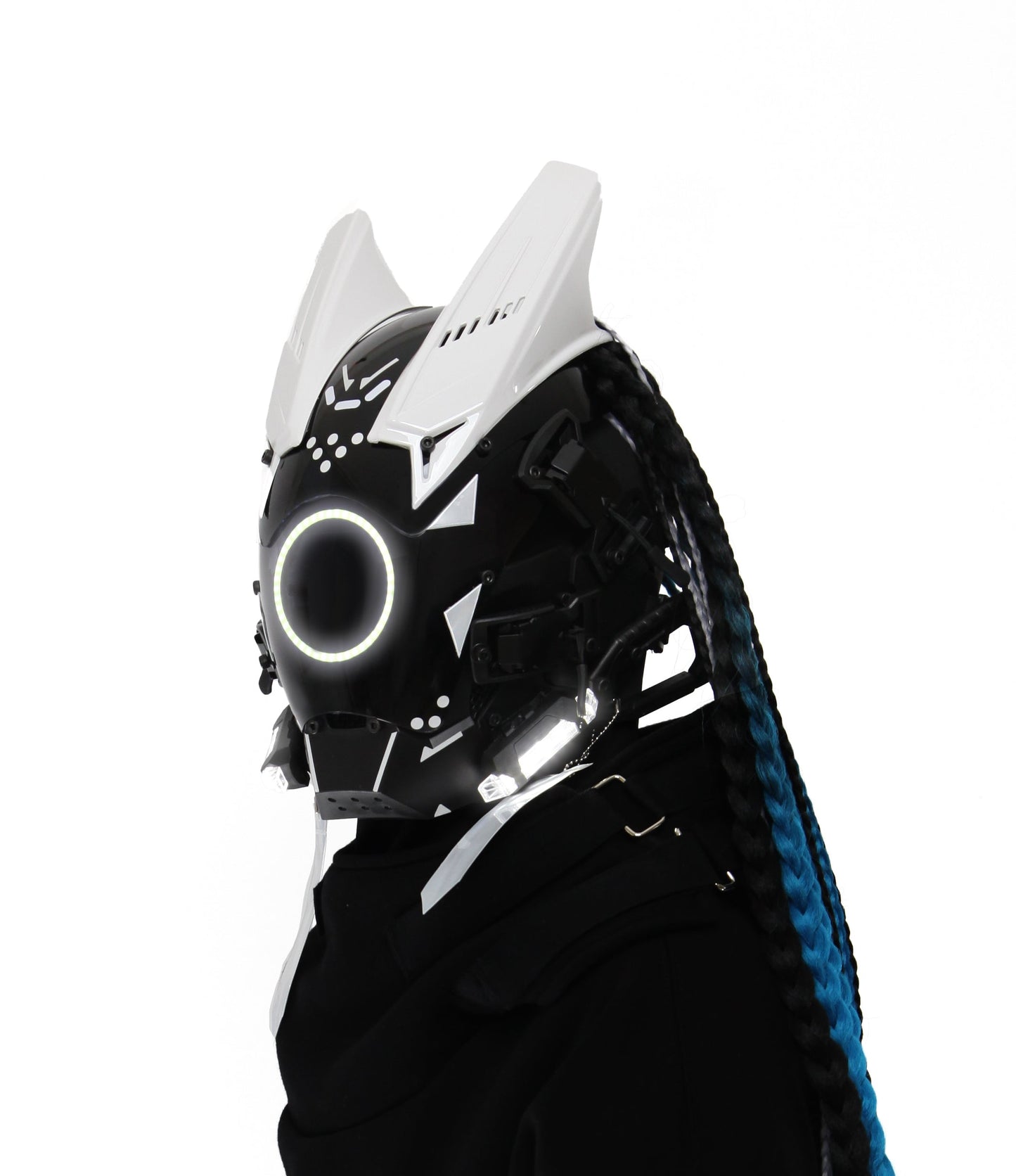 D-Ci White Tech Mask (With Braids)