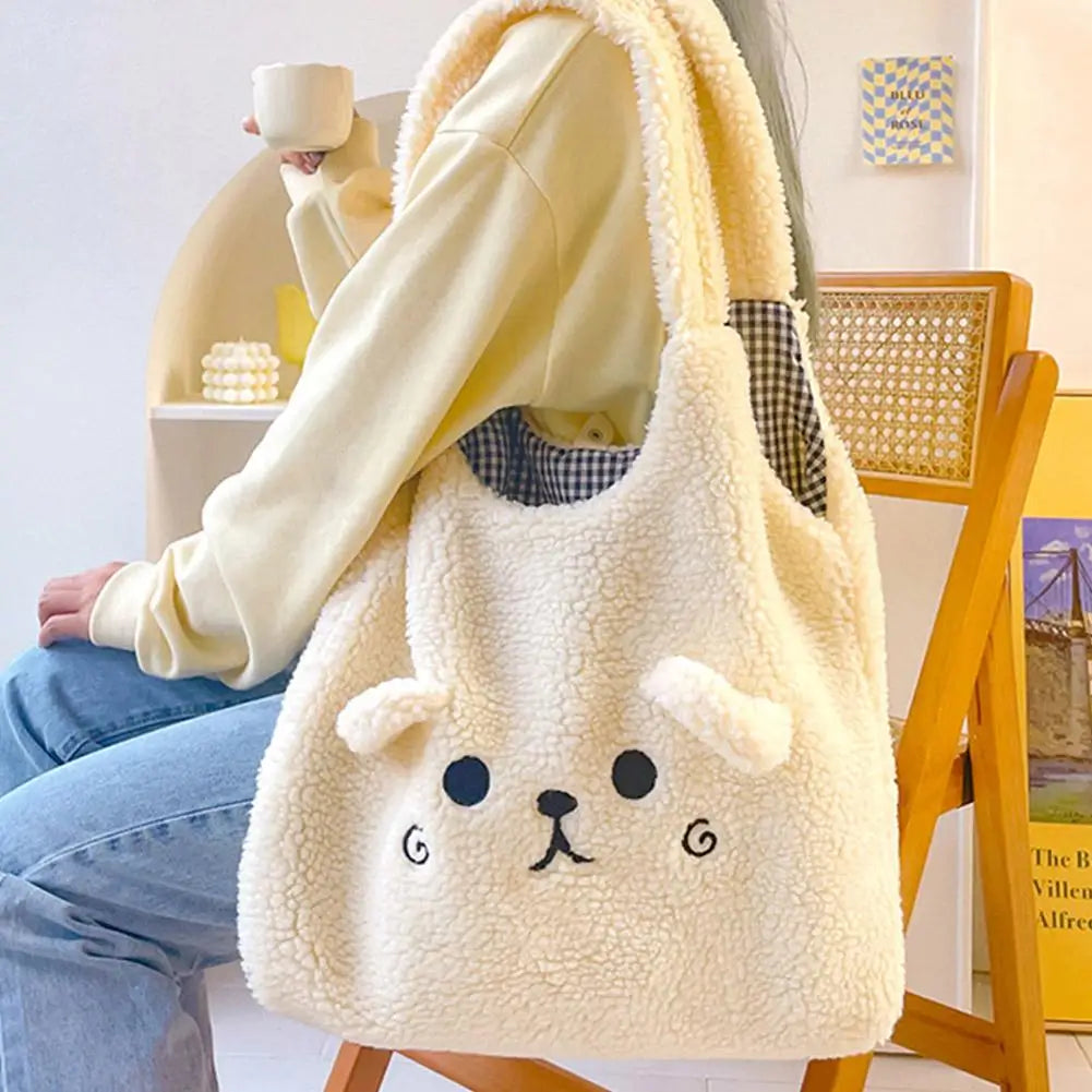Bolsa de mano con forma de oso de peluche