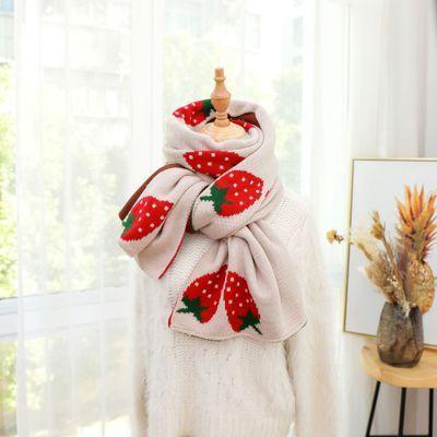 Écharpe à imprimé fraise