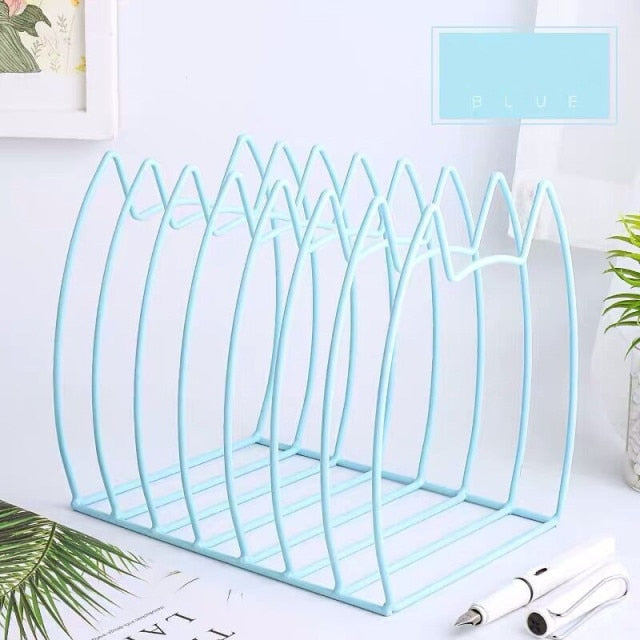 Organiseur de bureau en métal en forme de chat