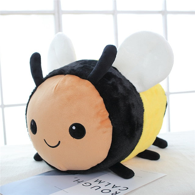 Peluches coccinelle et abeille
