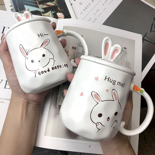 Tasse en céramique en forme de lapin